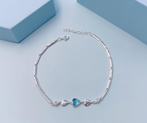 HILDEGARDE - Heart Bracelet