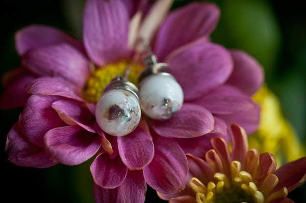 LUCY AND LUNA - MOTHER AND CHILD STUD PEARL EARRING