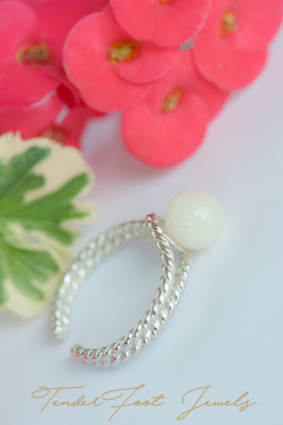 MAI - LOVE KNOT PEARL RING